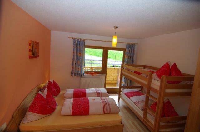 Oberlehen Apartment *